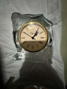 Elgin Desk Mantle Clock Crystal Glass W/
